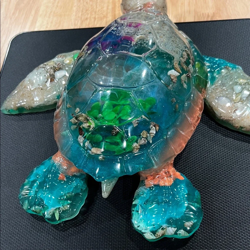 Oceanic Resin Turtle Decor